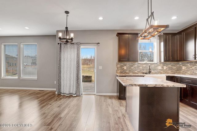 4941 E Rooster Circle, Wasilla, AK 99654