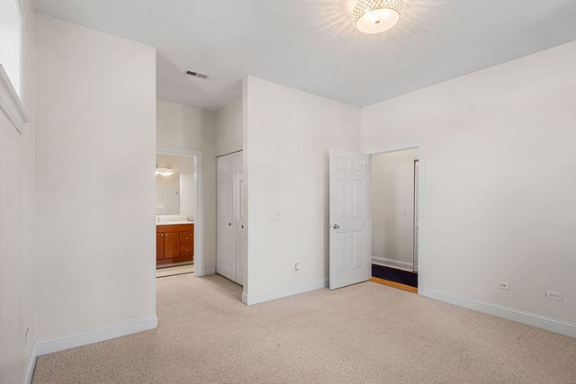 2204 N Natchez Avenue 1N, Chicago, IL 60707
