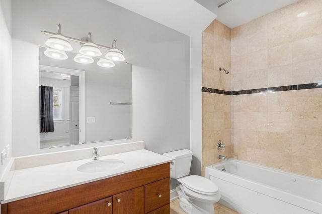 2204 N Natchez Avenue 1N, Chicago, IL 60707