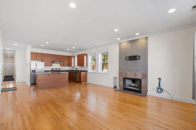 2204 N Natchez Avenue 1N, Chicago, IL 60707