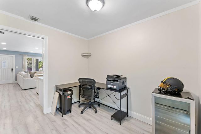 961 32nd Street, West Palm Beach, FL 33407