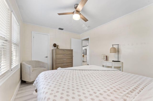 961 32nd Street, West Palm Beach, FL 33407
