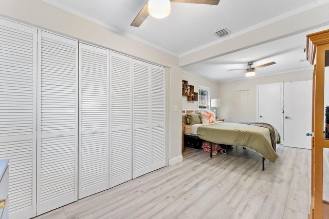 961 32nd Street, West Palm Beach, FL 33407