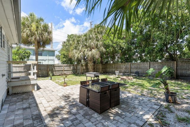 961 32nd Street, West Palm Beach, FL 33407