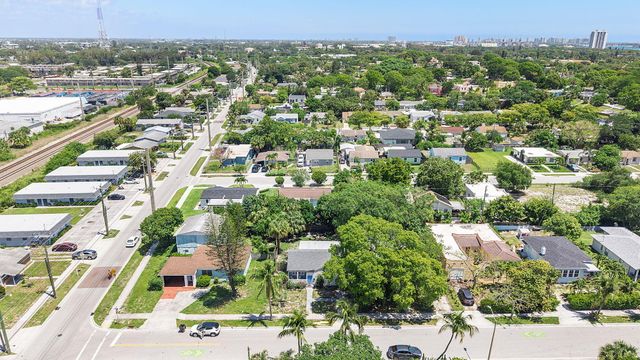961 32nd Street, West Palm Beach, FL 33407