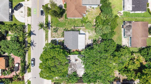 961 32nd Street, West Palm Beach, FL 33407