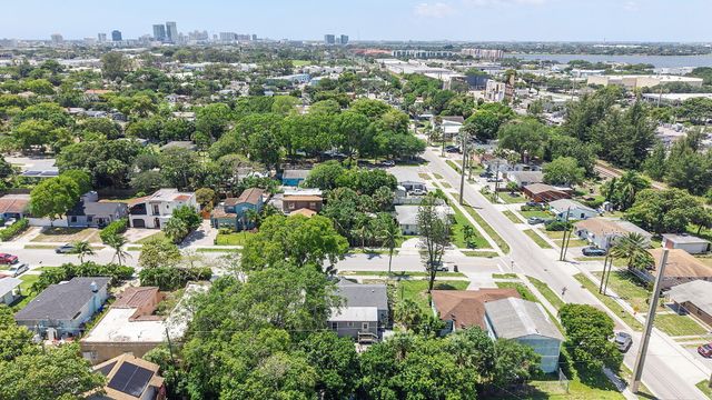 961 32nd Street, West Palm Beach, FL 33407