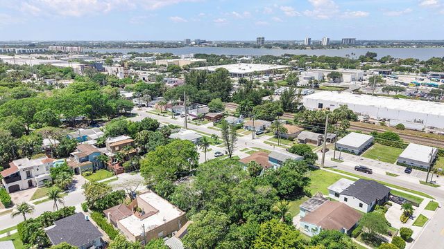 961 32nd Street, West Palm Beach, FL 33407
