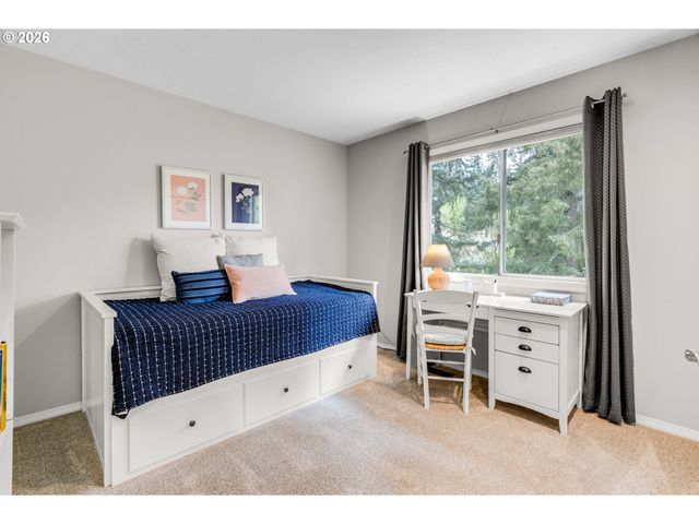 1331 TROON Dr, West Linn, OR 97068