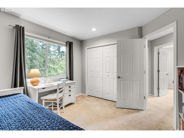 1331 TROON Dr, West Linn, OR 97068