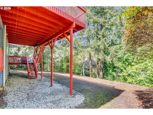 1331 TROON Dr, West Linn, OR 97068