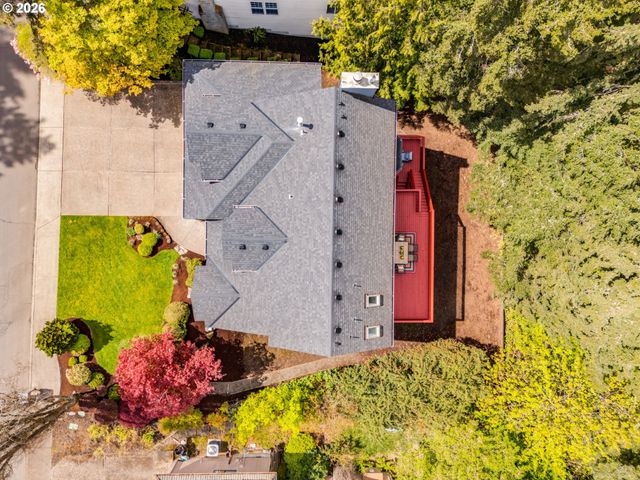 1331 TROON Dr, West Linn, OR 97068