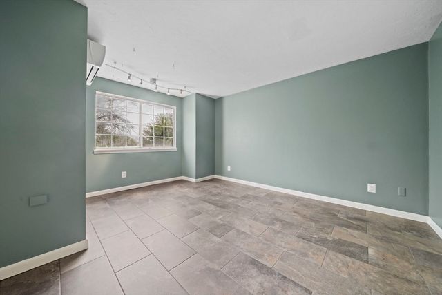 171 Tall Oaks Dr F, Weymouth, MA 02190