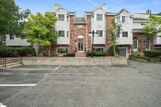 171 Tall Oaks Dr F, Weymouth, MA 02190