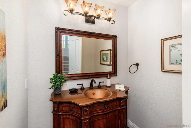 5380 Caminito Providencia, Rancho Santa Fe, CA 92067