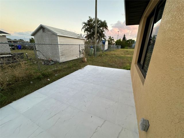 1775 GLENWAY COURT, Fort Myers, FL 33916