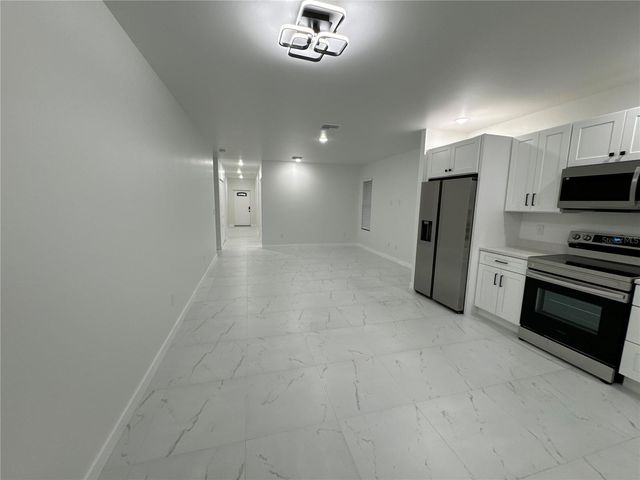 1775 GLENWAY COURT, Fort Myers, FL 33916
