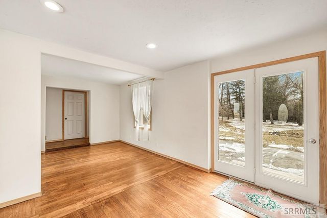 2879 E 1000 N, Sugar City, ID 83448