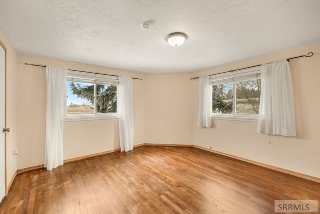 2879 E 1000 N, Sugar City, ID 83448