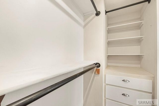 2879 E 1000 N, Sugar City, ID 83448