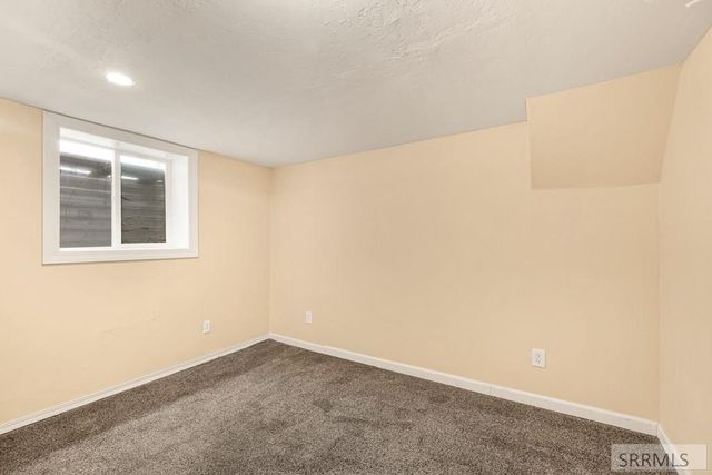 2879 E 1000 N, Sugar City, ID 83448