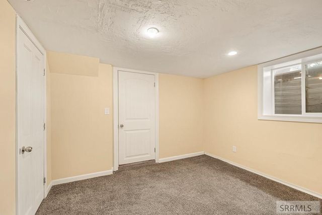 2879 E 1000 N, Sugar City, ID 83448