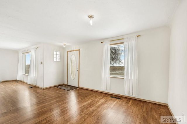 2879 E 1000 N, Sugar City, ID 83448