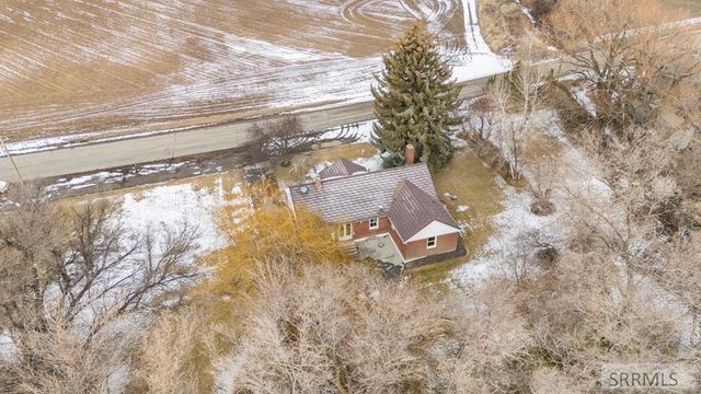 2879 E 1000 N, Sugar City, ID 83448