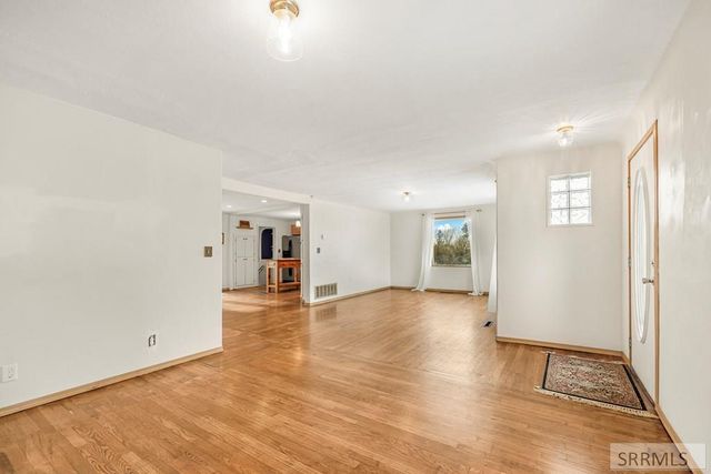 2879 E 1000 N, Sugar City, ID 83448