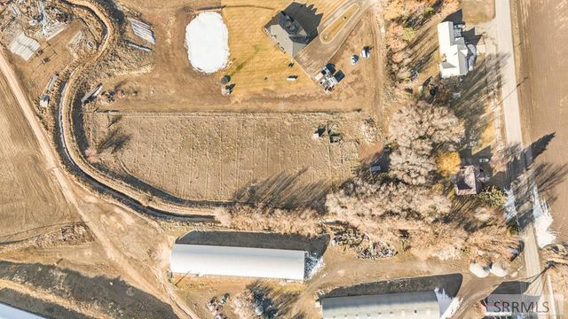 2879 E 1000 N, Sugar City, ID 83448