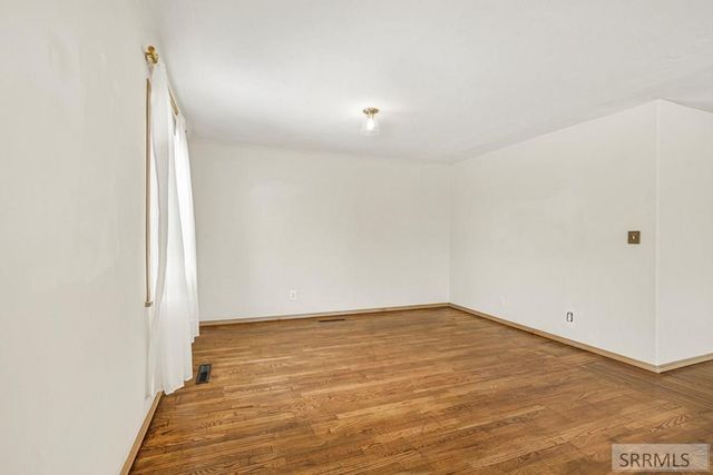 2879 E 1000 N, Sugar City, ID 83448