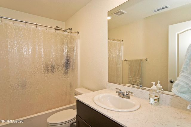 8937 Quail Falls Drive, Reno, NV 89506