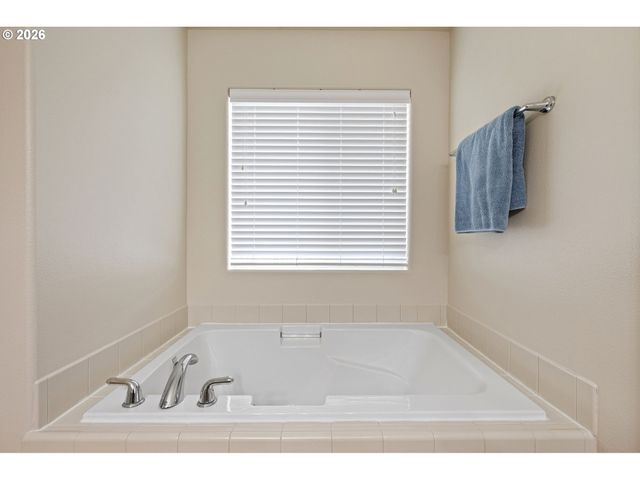 265 CASTING St, Albany, OR 97322