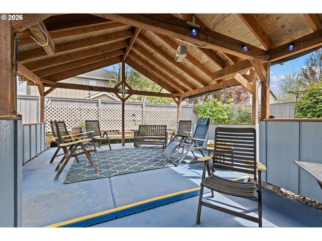 265 CASTING St, Albany, OR 97322