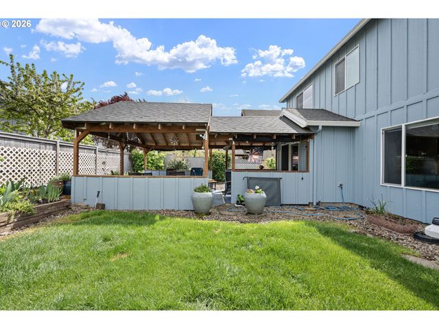 265 CASTING St, Albany, OR 97322