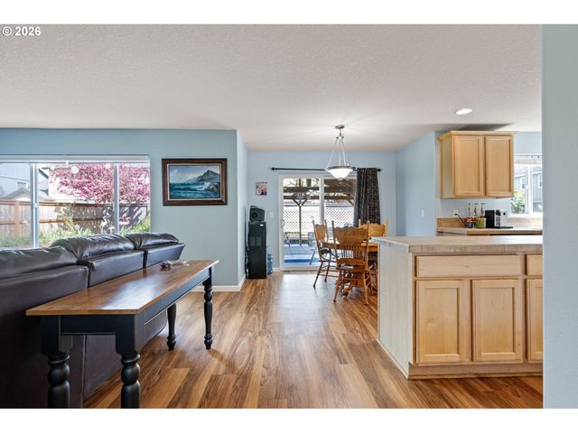 265 CASTING St, Albany, OR 97322