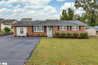 15 Strawberry Drive, Greenville, SC 29617