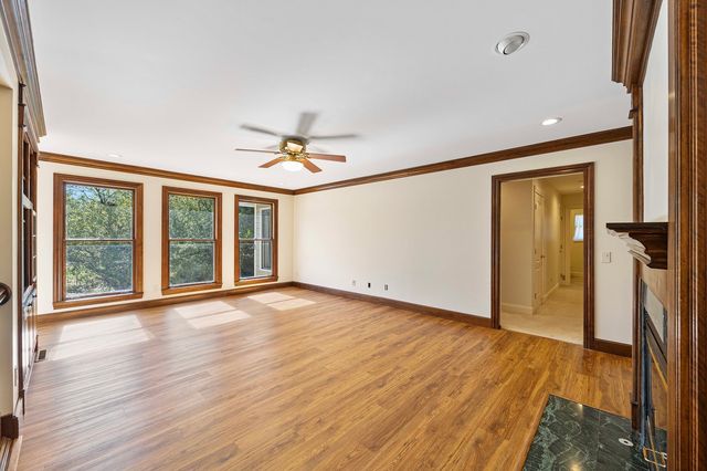 3211 Leafy Lane, Bloomington, IL 61704