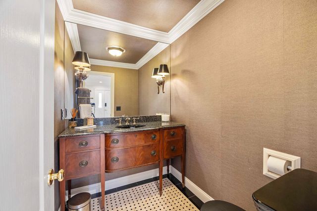 3211 Leafy Lane, Bloomington, IL 61704