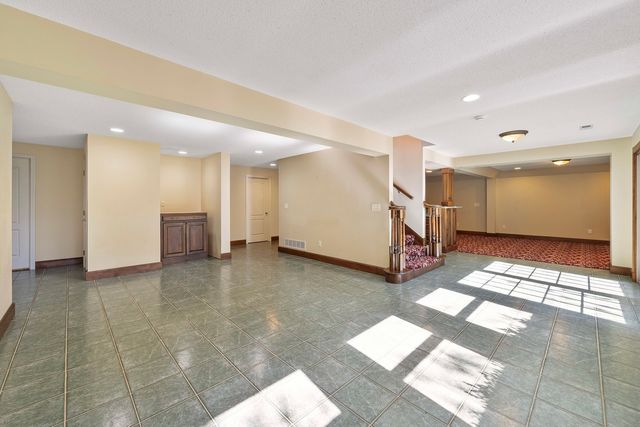 3211 Leafy Lane, Bloomington, IL 61704