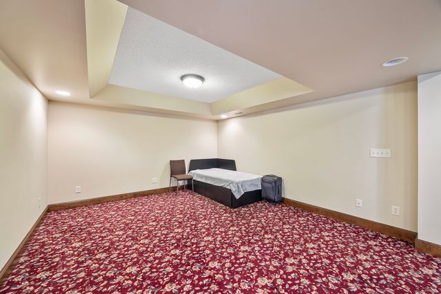 3211 Leafy Lane, Bloomington, IL 61704