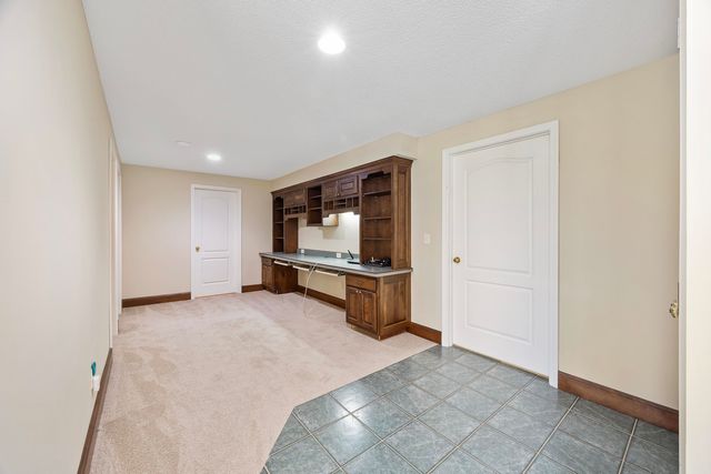 3211 Leafy Lane, Bloomington, IL 61704