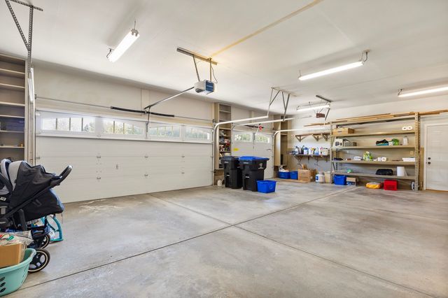 3211 Leafy Lane, Bloomington, IL 61704