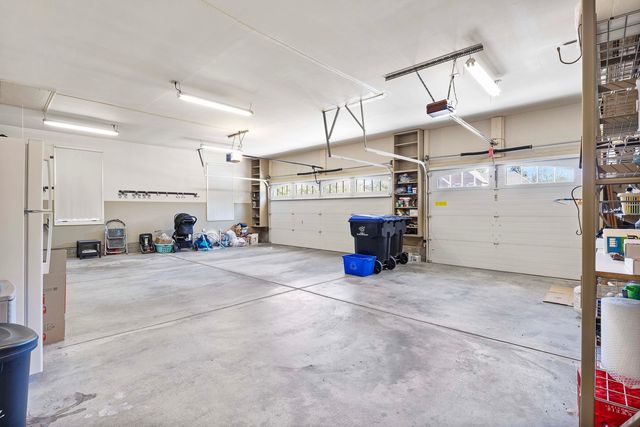 3211 Leafy Lane, Bloomington, IL 61704