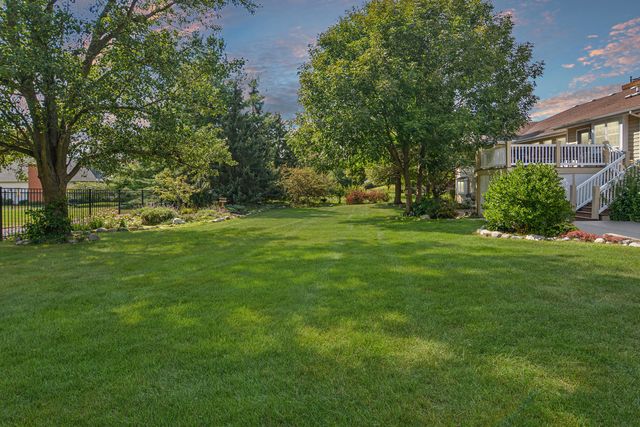 3211 Leafy Lane, Bloomington, IL 61704