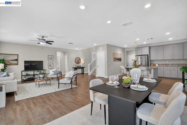 1814 Balsam Ct, Lathrop, CA 95330