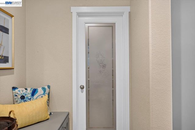 1814 Balsam Ct, Lathrop, CA 95330
