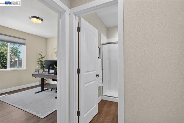 1814 Balsam Ct, Lathrop, CA 95330