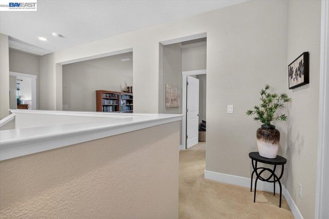 1814 Balsam Ct, Lathrop, CA 95330