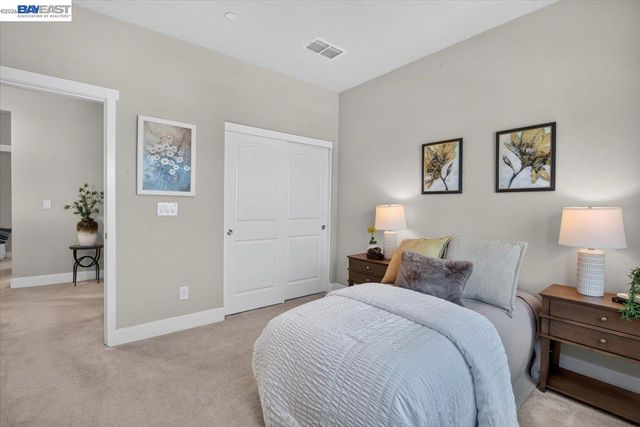 1814 Balsam Ct, Lathrop, CA 95330